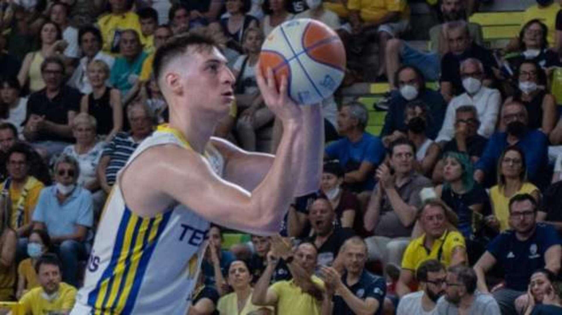 adidas Eurocamp